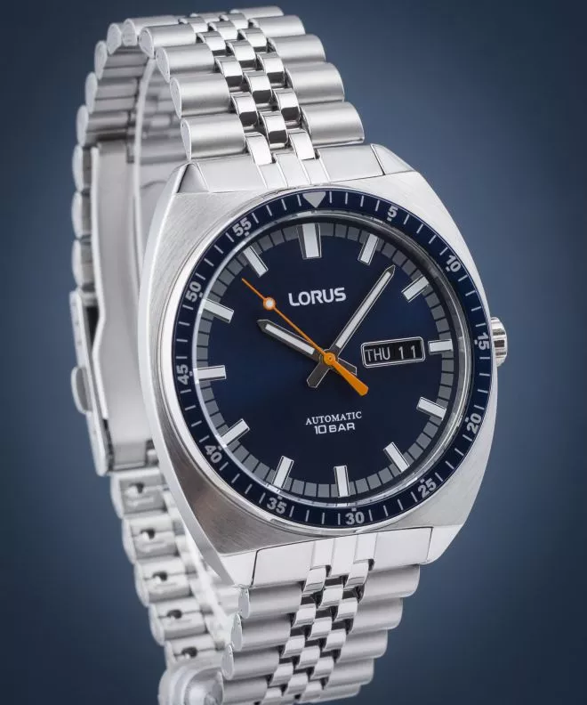 Часовник Мъжки Lorus Sports RL441BX9