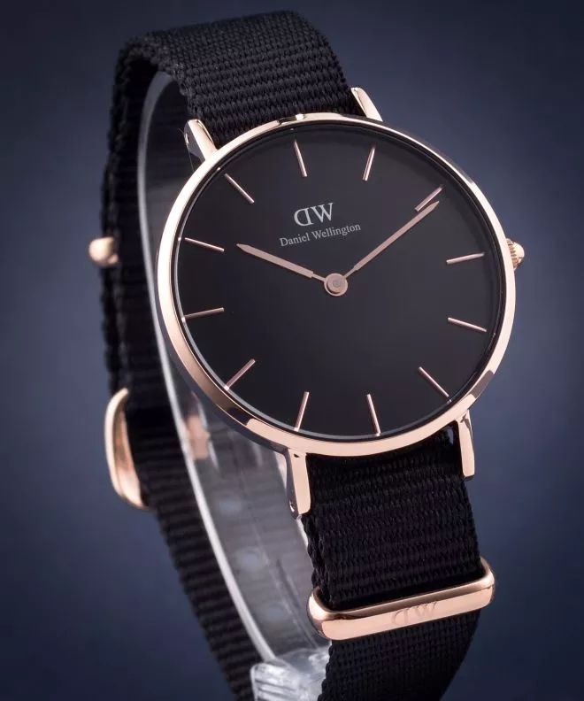 Часовник Дамски Daniel Wellington Classic Petite Cornwall 32 DW00100215