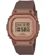 Часовник Дамски Casio G-Shock Digital