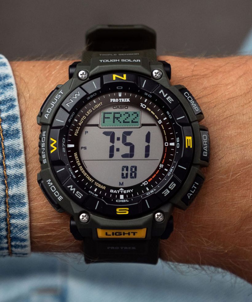 Часовник Мъжки Casio Protrek Tough Solar