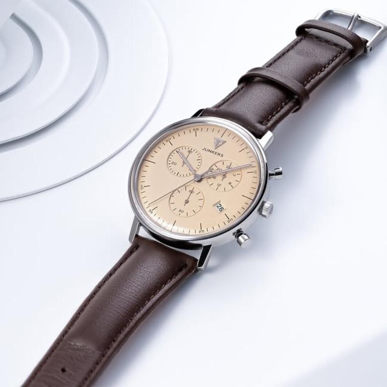 Junkers 9.57.01.15 - Elegancki charakter w lotniczym stylu