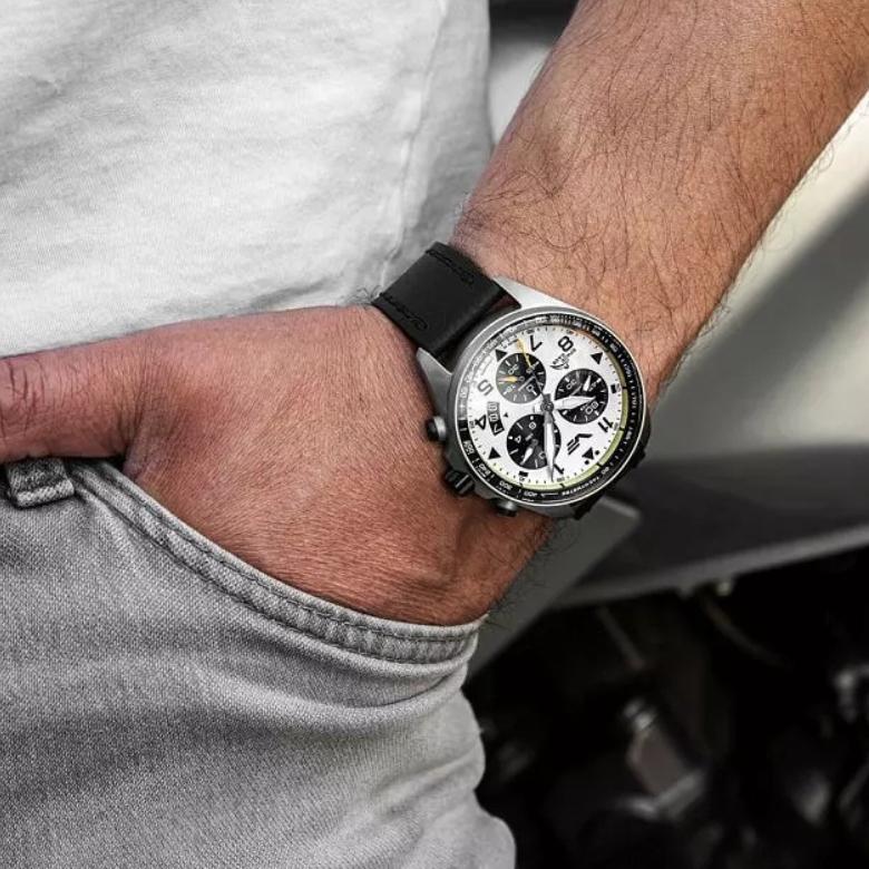Vostok Europe 6S30-325C744 - Najważniejsze cechy zegarka